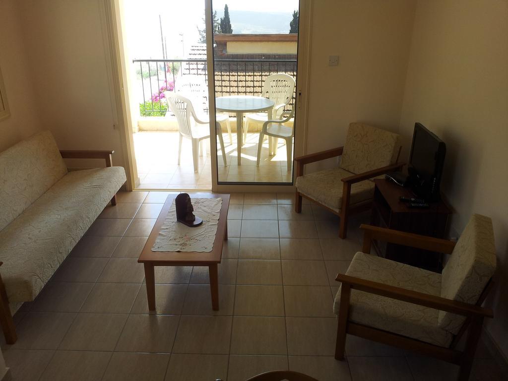 Lazaros Pissouri Apartments Номер фото