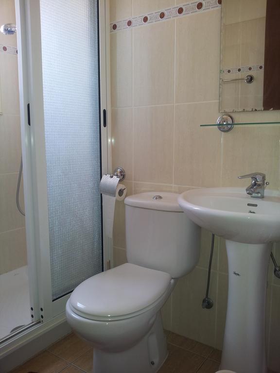 Lazaros Pissouri Apartments Номер фото